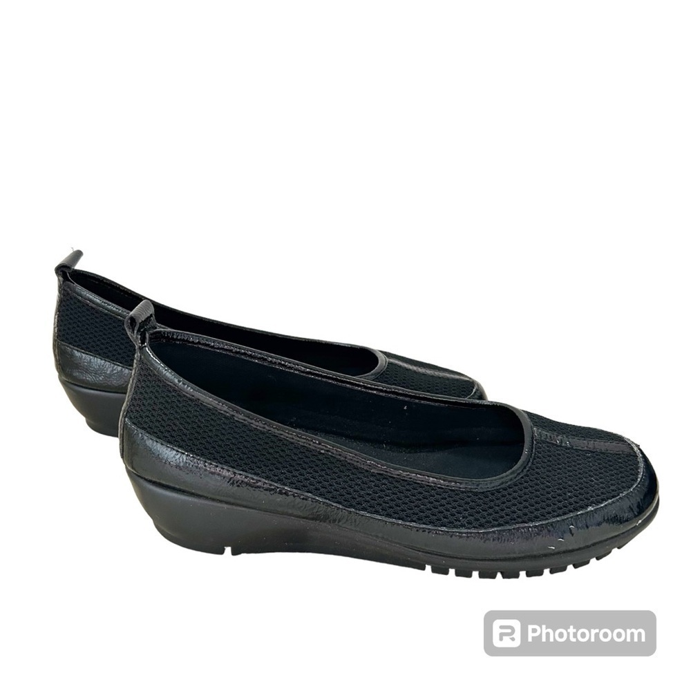 Black sz 8 Aerosoles with slight Wedge bundle and save